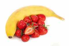 香蕉猕猴桃草莓孤立的白色背景