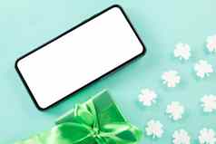 开销平躺纸减少三叶草叶子节日装饰移动电话空白屏幕