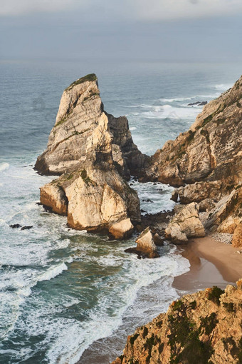 悬崖下士纺织葡萄牙最<strong>点</strong>欧洲大熊座的<strong>酒店</strong>海滩西部海岸葡萄牙