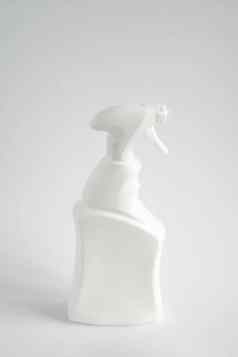 白色塑料喷雾瓶液体清洁产品孤立的白色背景包装模型瓶喷雾器