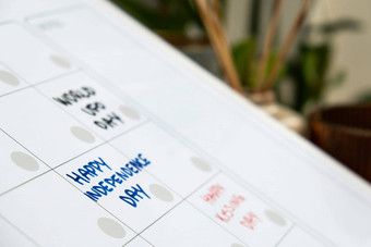快乐独立一天日历提醒重要的事件任命每月规划师磁董事会天月的地方输入重要的重要的时间表概念业务规划白板规划师磁每月模板