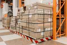 建筑材料建设货物包装纸板存储木托盘仓库工业植物硬件商店