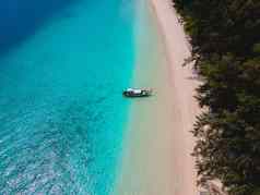 KOH克拉丹岛白色热带海滩绿松石彩色的海洋