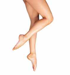 女人腿护肤品工作室模型光滑的化妆品治疗白色背景空间身体护理软丝绸女孩模型放松奢侈品完美的腿例程孤立的