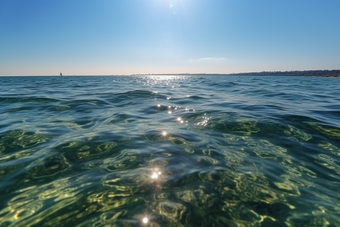 夏日波光粼粼的海面摄影图5