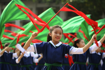 小学运动会绸带表演跳舞场景