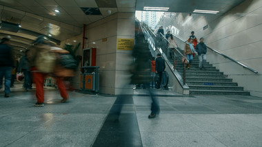 贵阳地下通道早高峰人流延时