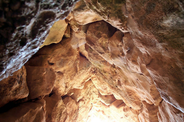 迈锡尼洞穴3