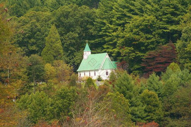 山坡教堂