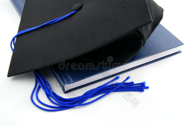 毕业帽和毕业册