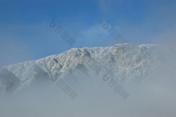 雪山