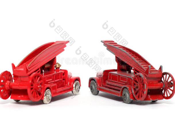 <strong>新旧对比</strong>：玩具车丹尼斯消防车2