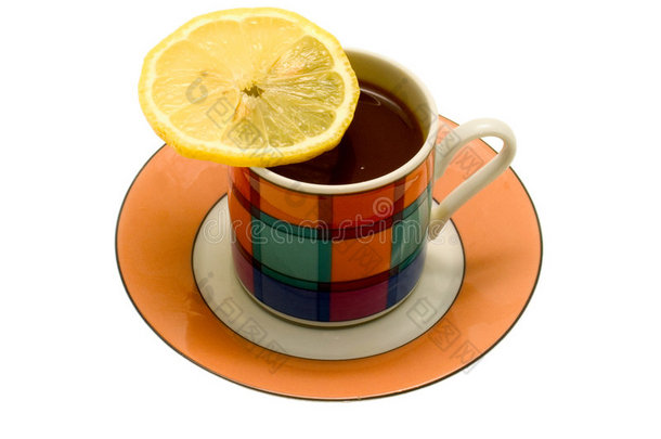 <strong>一杯</strong>咖啡和一片柠檬做成的瓷杯