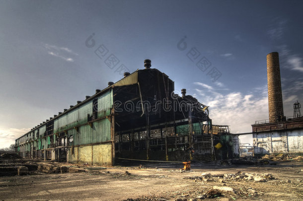 废弃工业仓库
