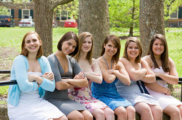 大学女生群体