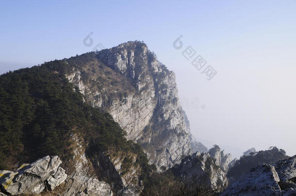 中国庐山山脉