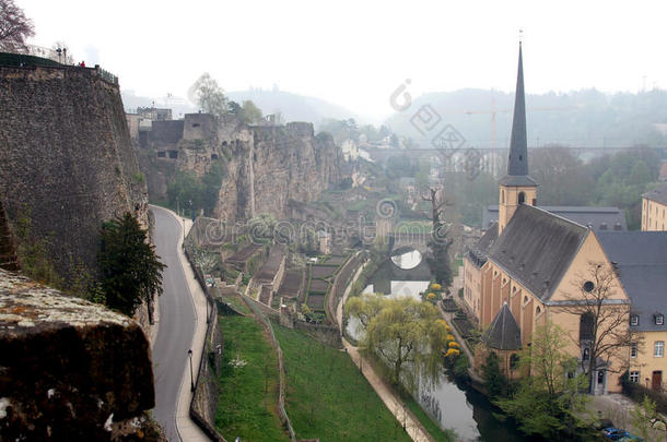 卢森堡圣约翰教堂和城墙