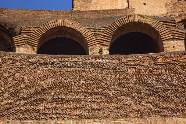 古罗马斗兽场内墙拱意大利罗马