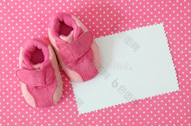 粉色童鞋和空白便条
