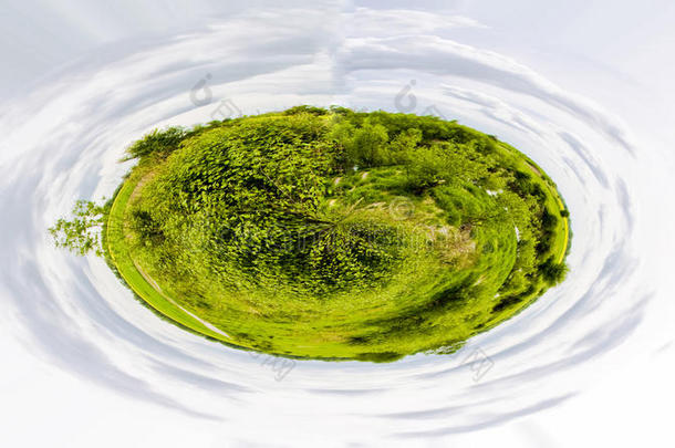 绿色星球——360度绿色拍摄的概念