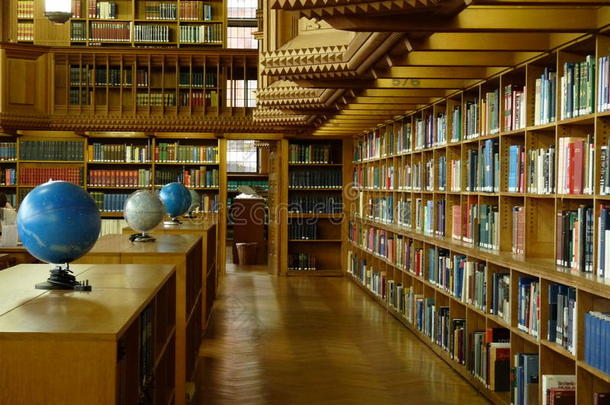 图书馆内部