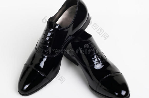 优雅的黑色鞋子