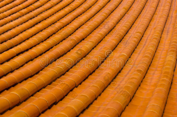 橘色寺庙屋顶