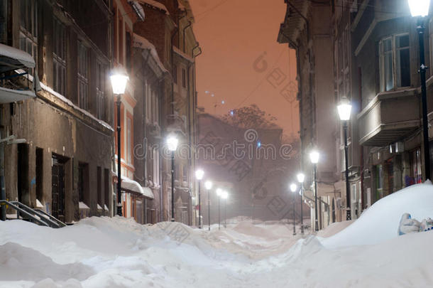 夜雪满天的小巷