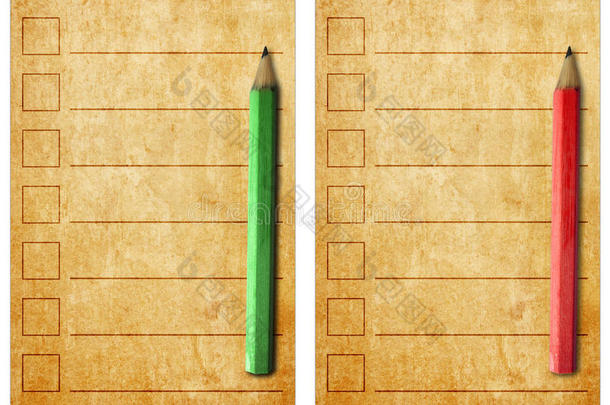 便签纸上的铅笔愿望清单和检查清单