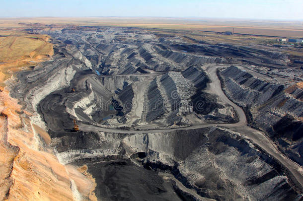 煤矿开采