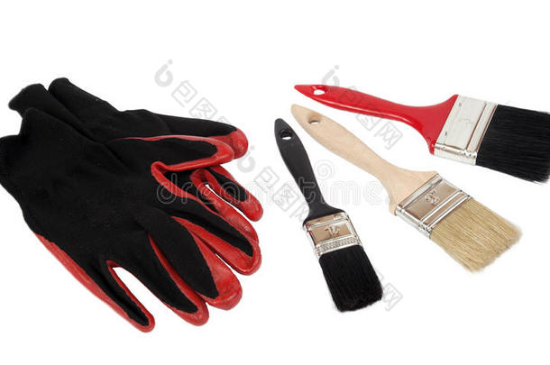 <strong>黑红</strong>防护手套及刷子工具