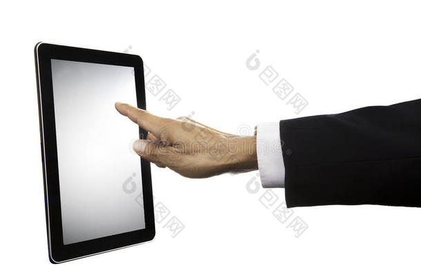 商人的手在平板电脑屏幕上触摸，白色隔离