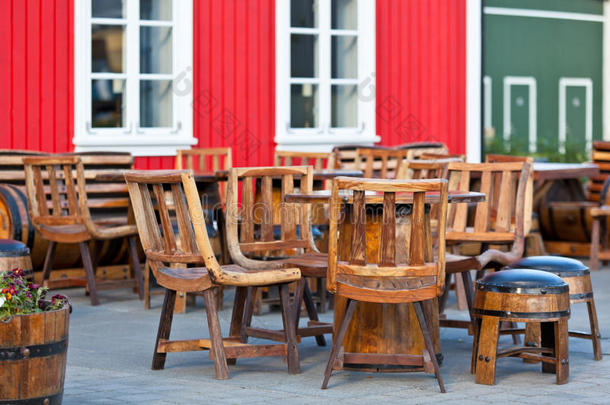 冰岛城维京风格的户外夏季咖啡桌