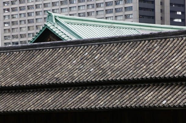 日本东京东京皇宫奥特门屋顶（东门）特写
