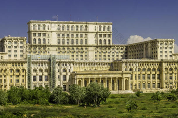 布加勒斯特议会大厦