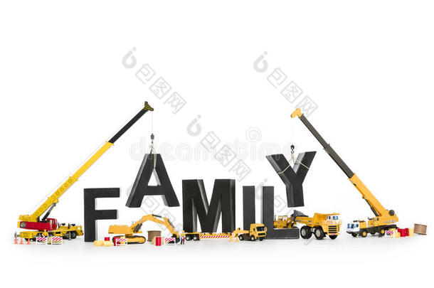 建立一个家族：机器制造家族词。
