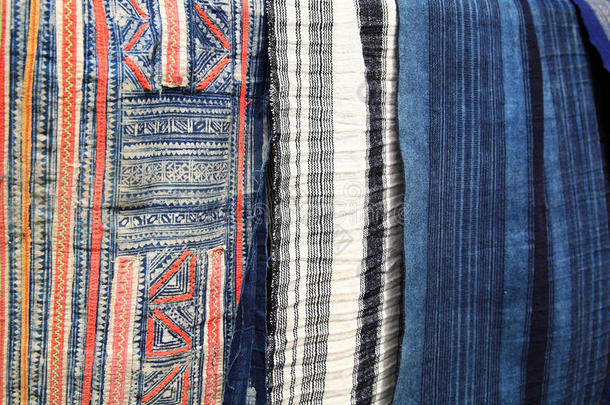 色彩斑斓的萨帕山部落纺织品