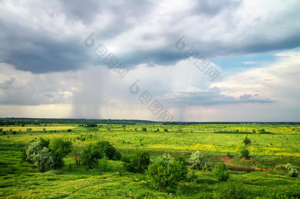 多云多雨的<strong>美丽风景</strong>