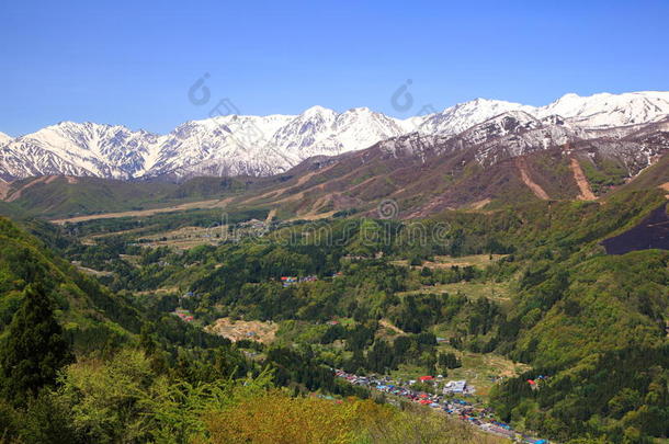 初夏的日本阿尔卑斯山