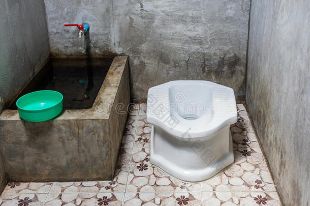 泰国传统老厕所
