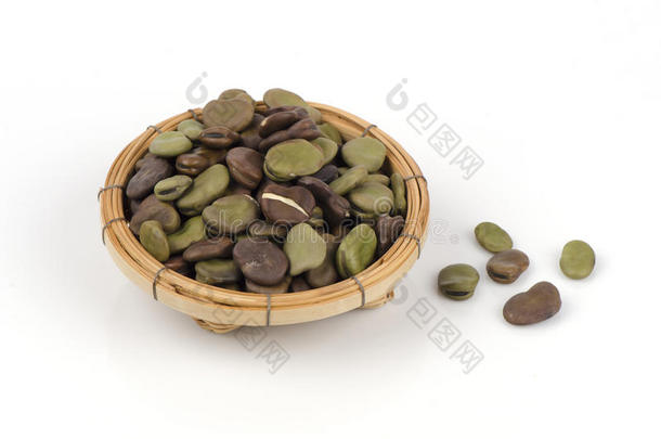 蚕豆（蚕豆、蚕豆、田豆、铃豆或蚕豆）