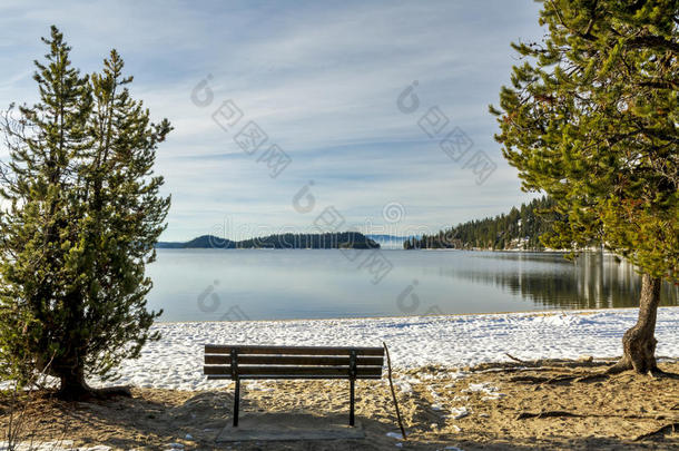 冬山湖坐凳