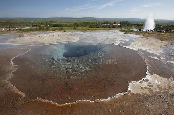 冰岛。南部地区。<strong>金色圆圈</strong>。热水洞strokkur间歇泉。