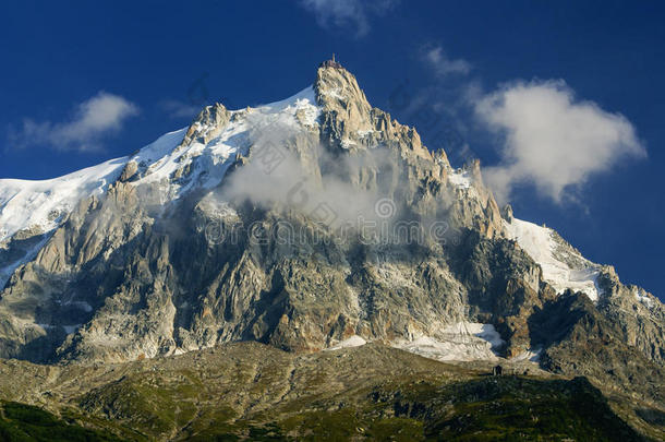 萨莫尼克斯山美迪山艾格维尔布兰克山萨莫尼克斯法<strong>国酒</strong>店（chamonix mountain aiguille du midi mo