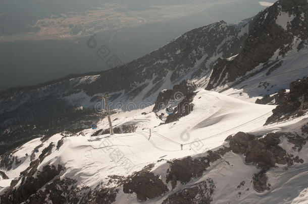 中国丽江附近的玉龙雪山。