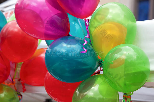 彩色节日气球装饰