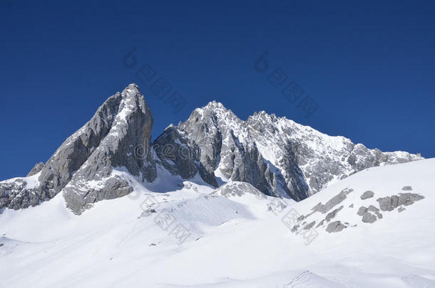 玉龙雪山