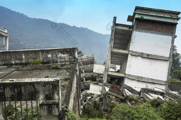 四川汶川地震中受损建筑物