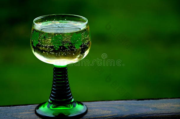 绿腿玻璃杯<strong>起泡酒</strong>