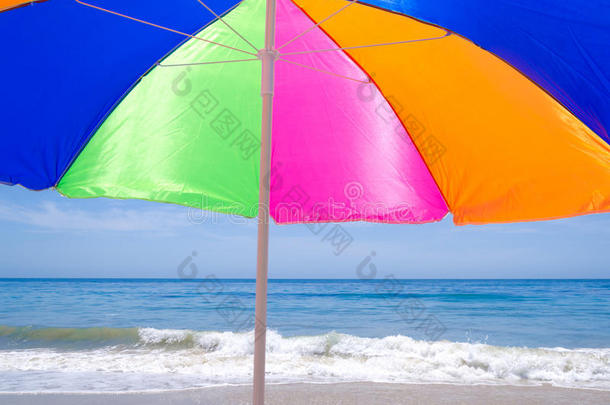 海边的沙滩伞